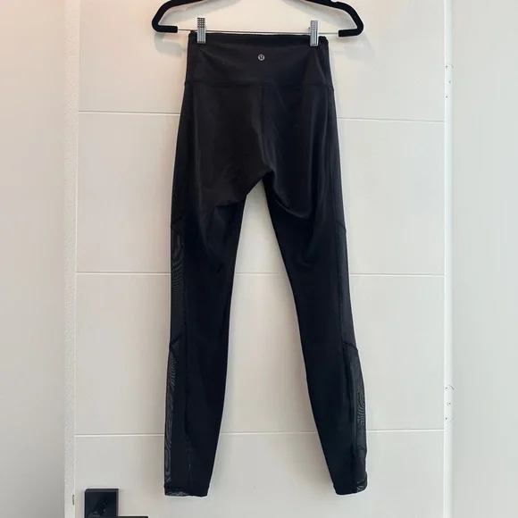 Lululemon Black Bodycon Mesh Detail High-Rise Leggings | Size 6 - Picture 11 of 15